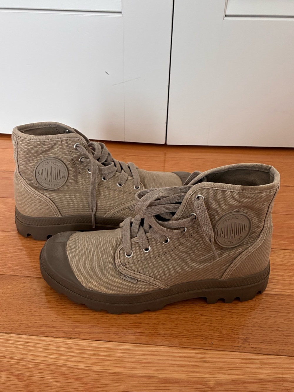 Men's Palladium canvas boots US 8 EU41